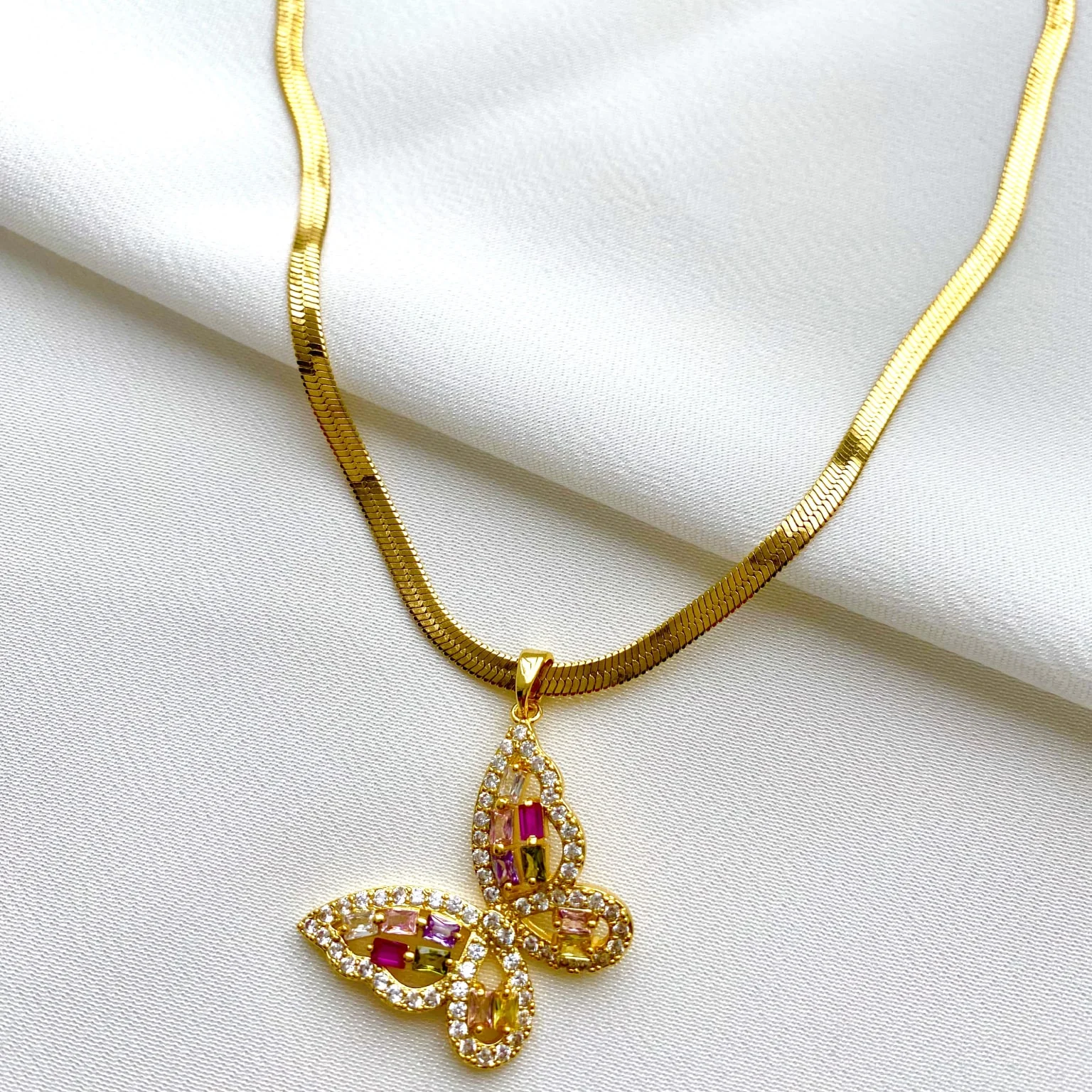 Collier Gold papillon multicolore